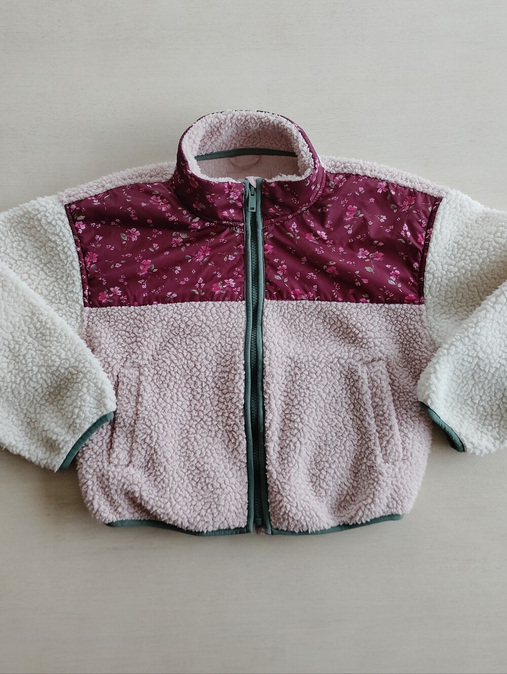 Gap Kid's Floral Sherpa Fleece Jacket / Size Medium 8-9 Years